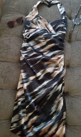 Dress - Picture 4 of 5